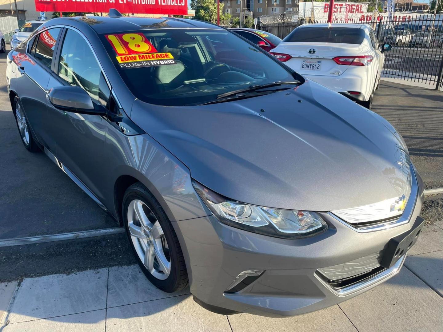 2018 DARK GRAY /BLACK Chevrolet Volt (1G1RC6S52JU) , located at 744 E Miner Ave, Stockton, CA, 95202, (209) 944-5770, 37.956863, -121.282082 - PLUS TAXES AND FEES - Photo#1